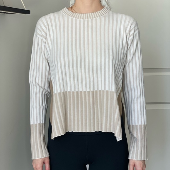 Cream sweater - Picture 1 of 4